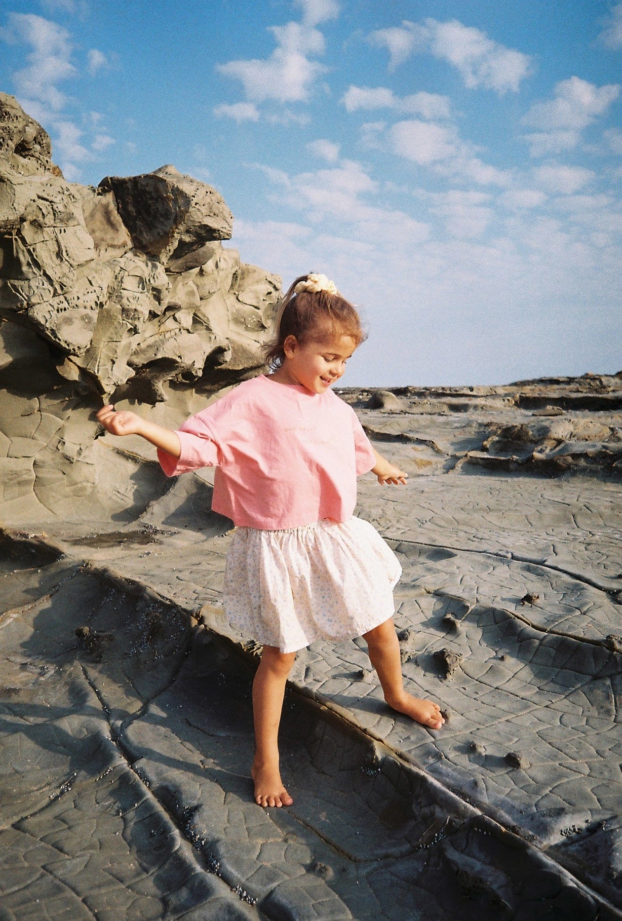 She Sells Sea Shells Tee | Peony