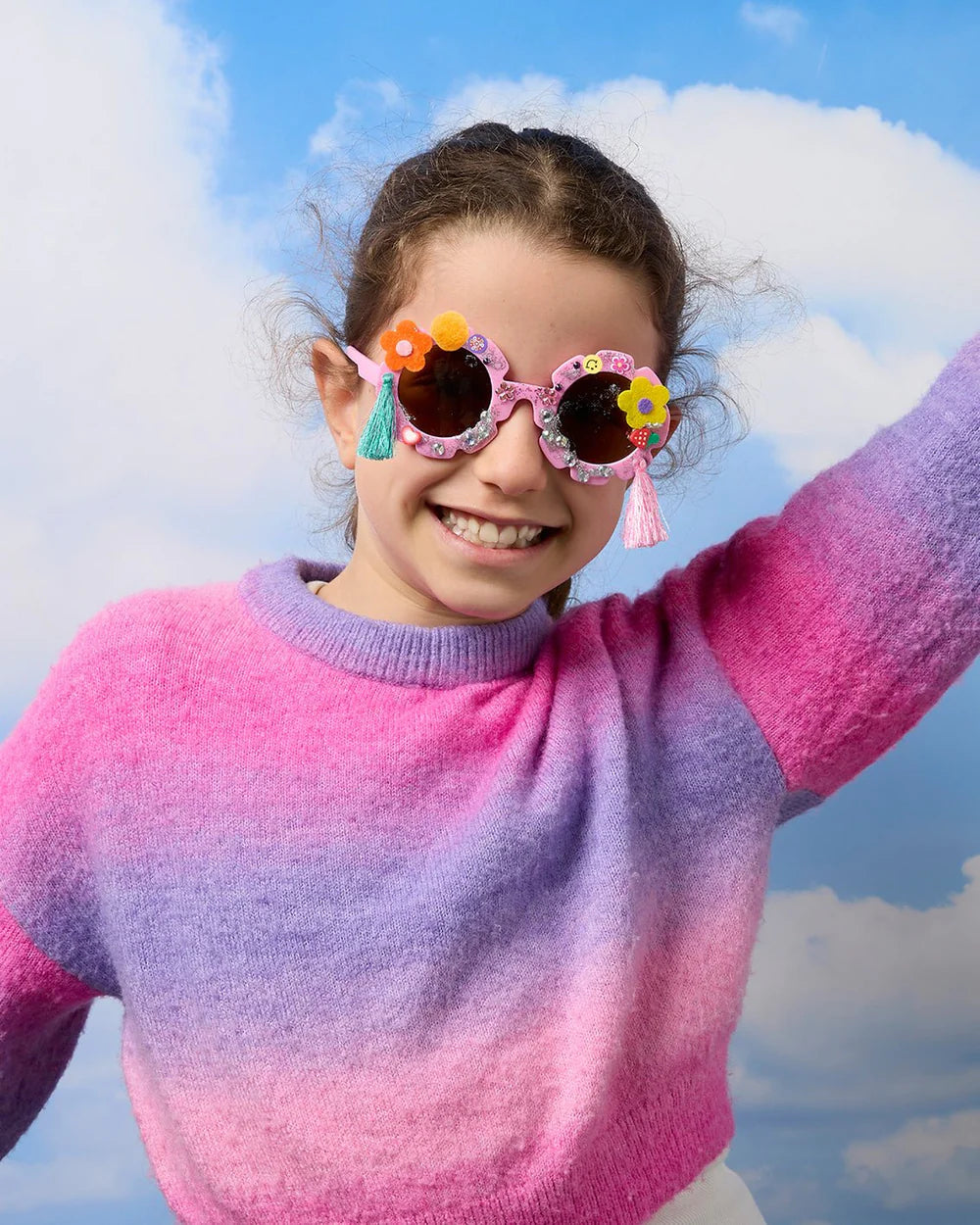 Decorate your own sunglasses