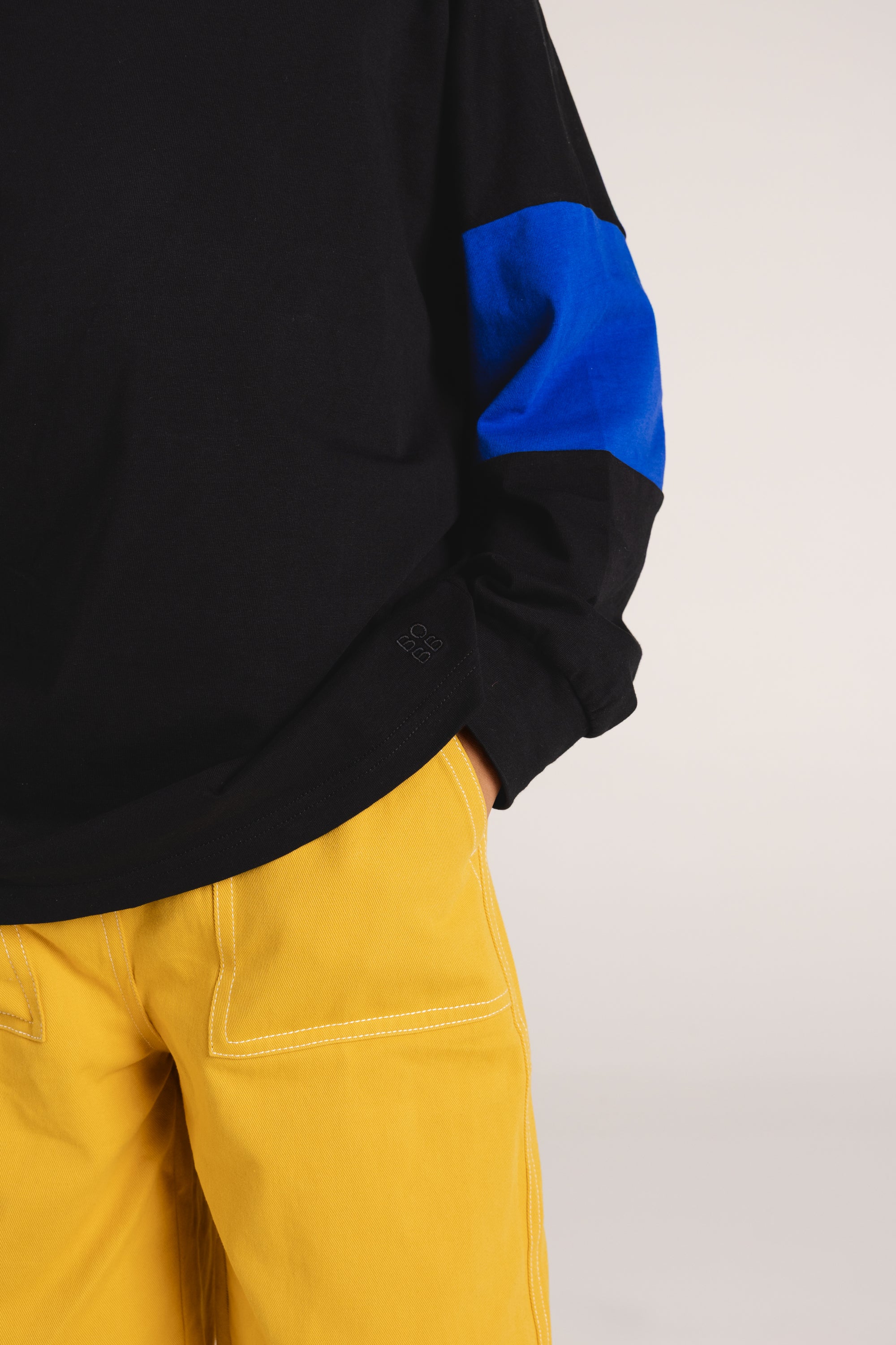 The Two Tone Long Sleeve Tee - Black/Blue