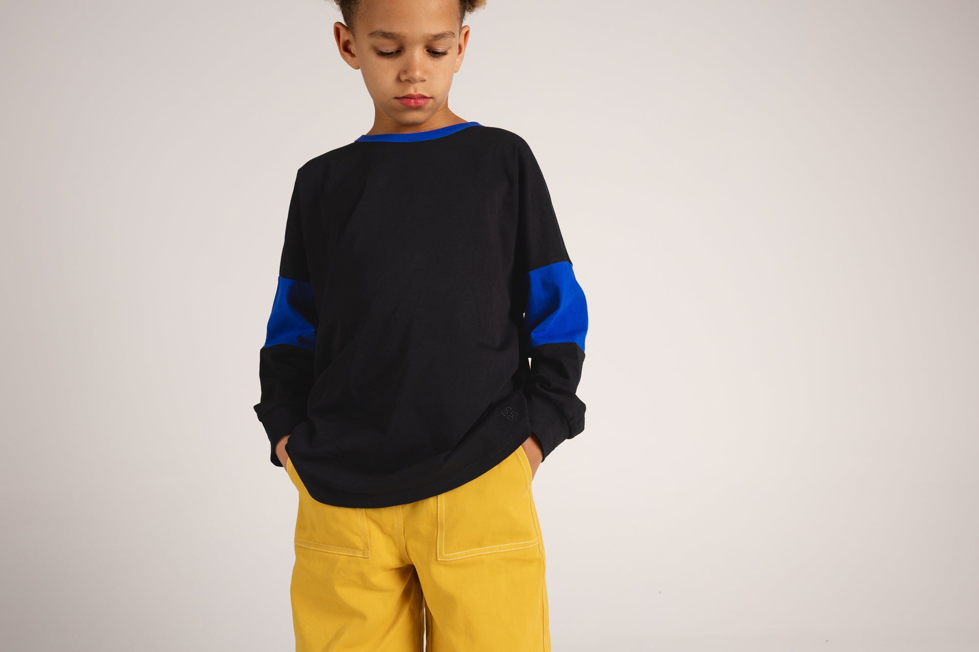 The Two Tone Long Sleeve Tee - Black/Blue