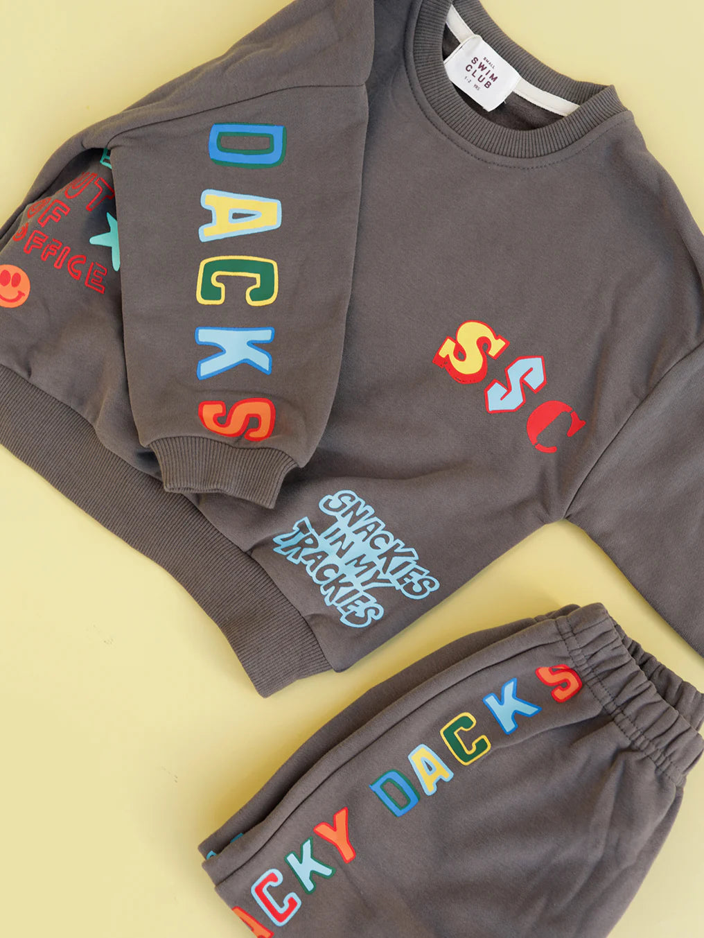 Tracky Dacks - Blackboard