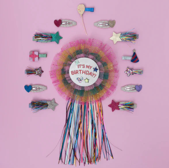 Diva Wow Birthday Badge