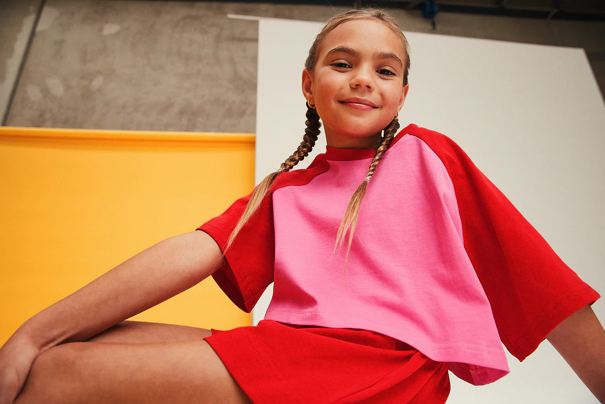 Raglan Crop in Red/Pink