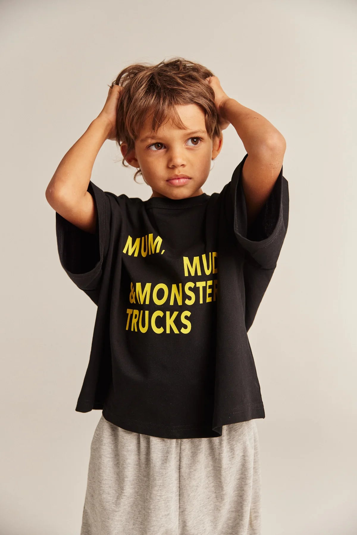 MMM tee in black/yellow