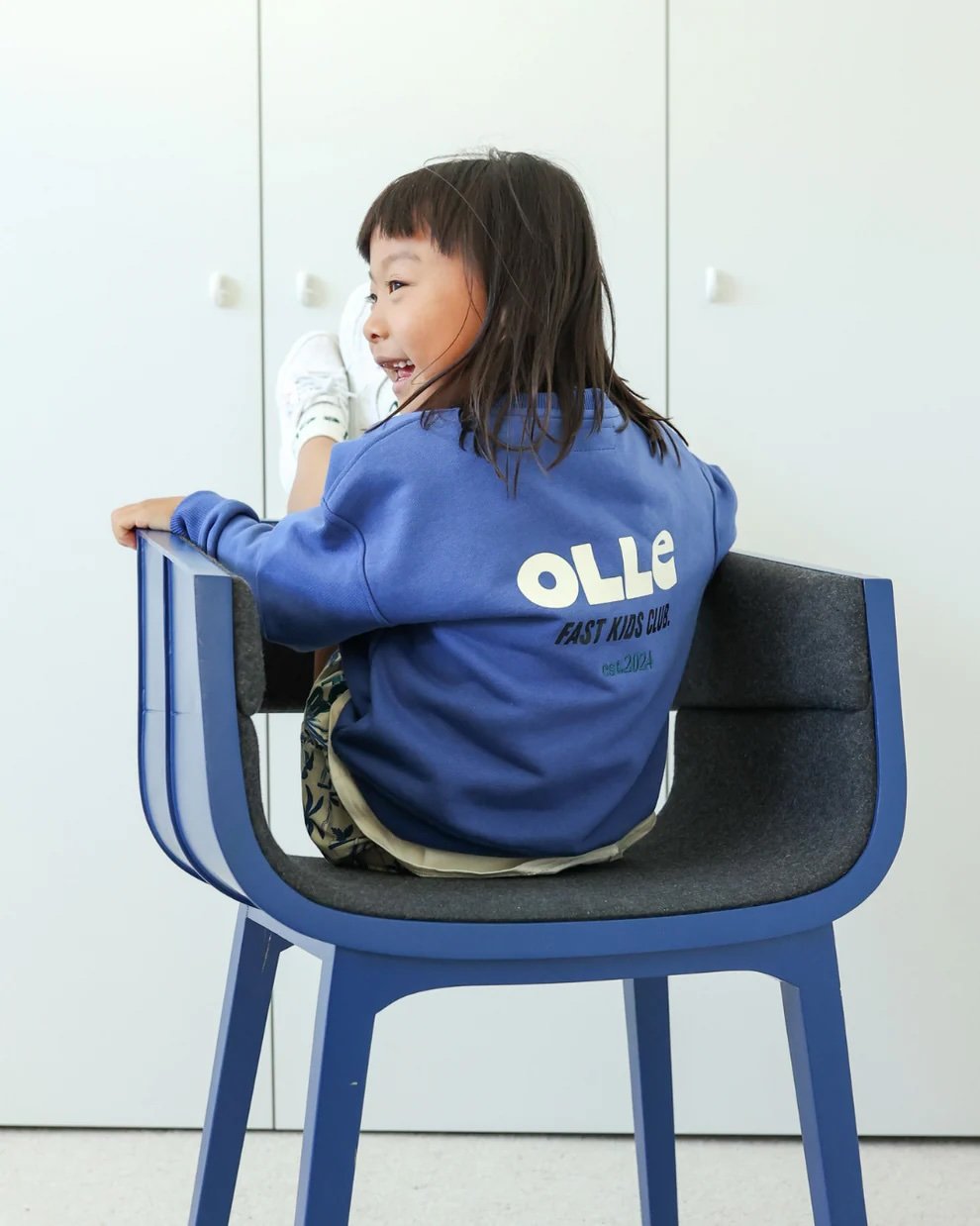 OLLE ~ Fast Kids Sweat