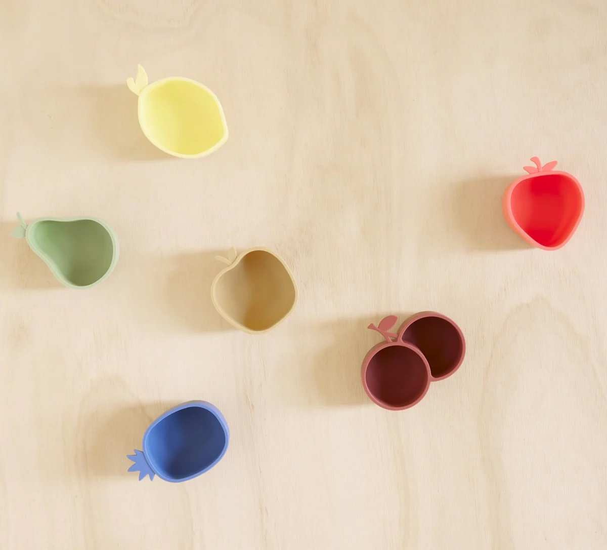 OYOY ~ Strawberry & Cherry Snack Bowl