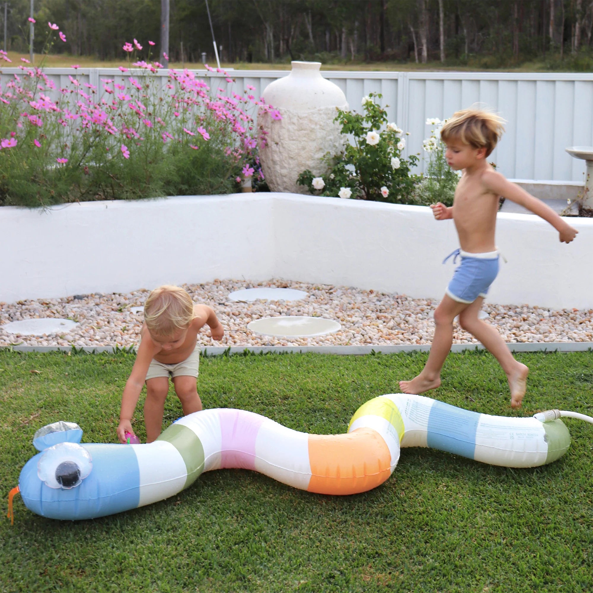Inflatable Snake Sprinkler - Into the Wild
