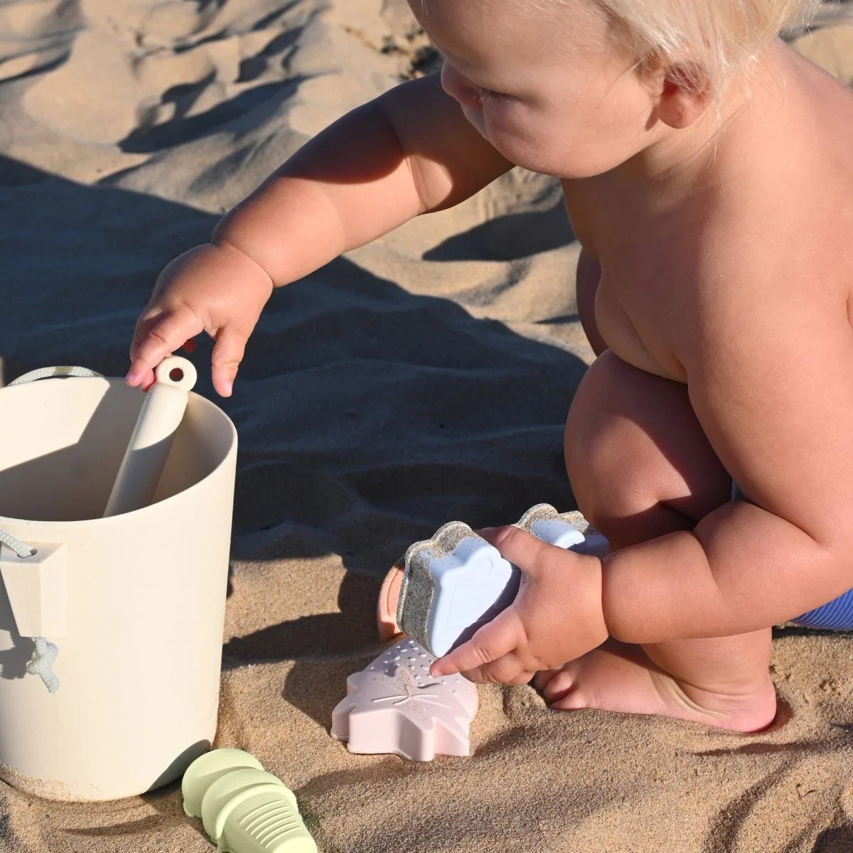 Silicone Bucket & Spade Set - Apple Sorbet