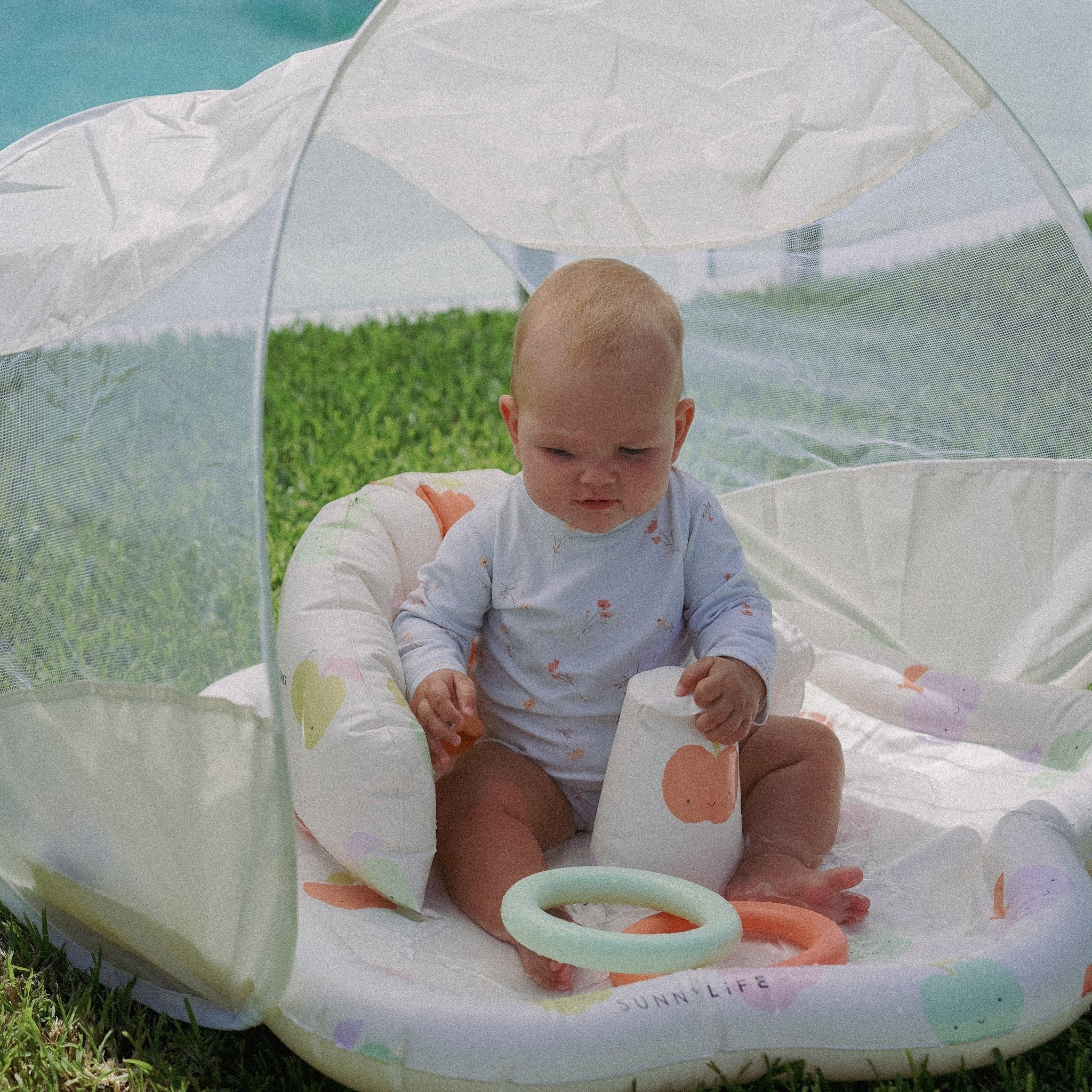 SUNNYLiFE ~ Baby Playmat with Shade - Apple Sorbet Multi