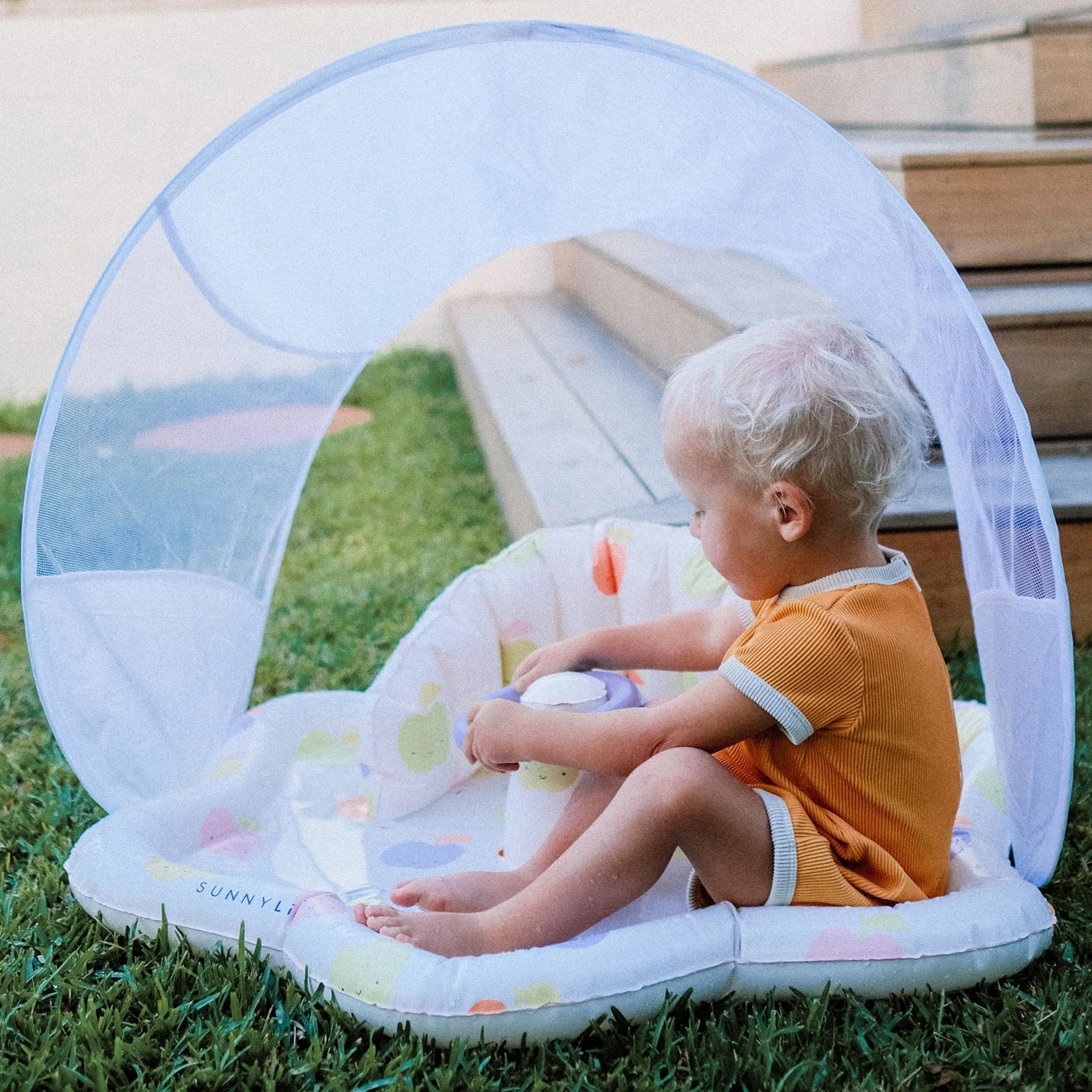 SUNNYLiFE ~ Baby Playmat with Shade - Apple Sorbet Multi