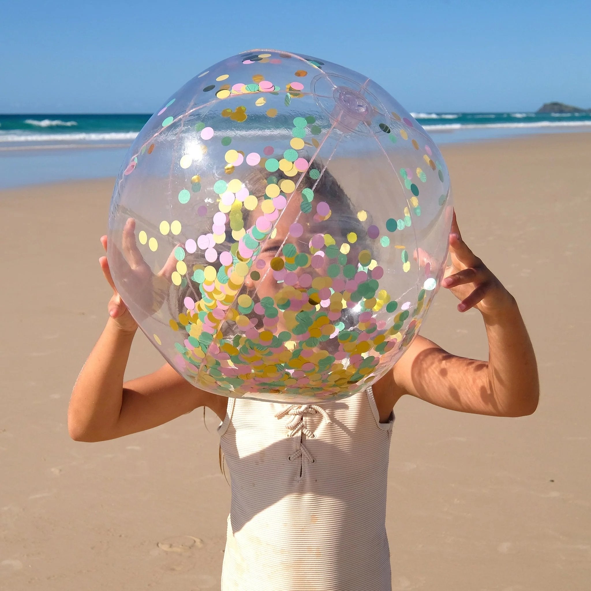 SUNNYLiFE ~ Inflatable Beach Ball Confetti Multi